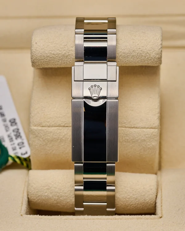 The rolex logo on the Rolex Yachtmaster 126622 Rhodium 2022
