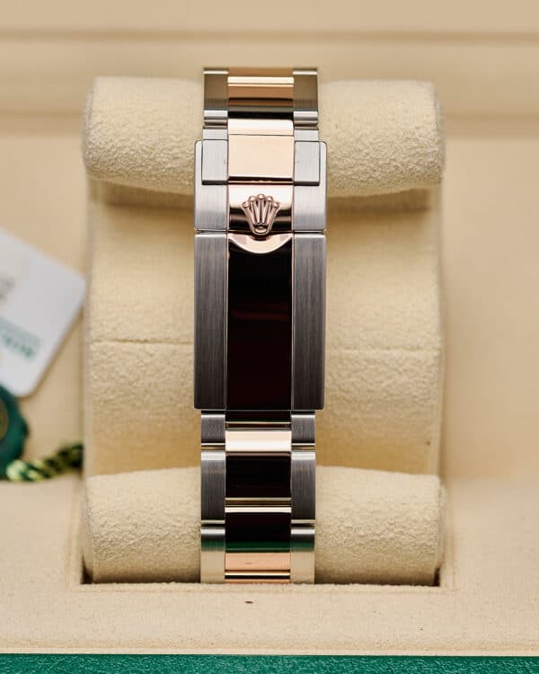 Rolex GMT ii Rootbeer 126711CHNR 2026 - view 4