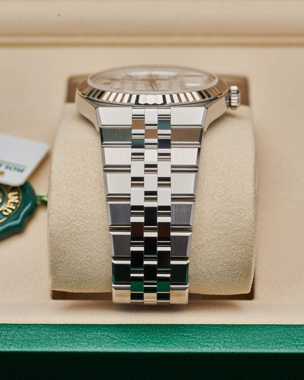 Rolex Land-Dweller 127334 2026 40mm - view 2