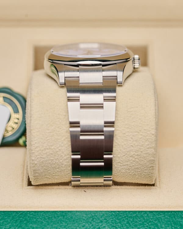 Rolex Oyster Perpetual 126000 2025 Lavender 36mm - view 2