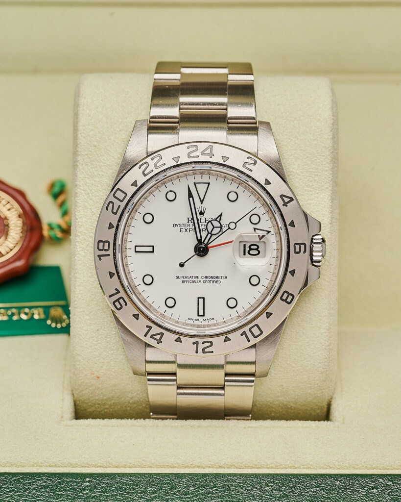 Rolex Explorer ii 16570 2009 Polar White 3186 Movement