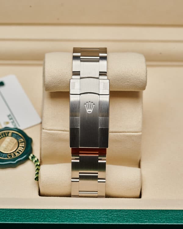 Rolex Oyster Perpetual 134300 Bright Blue 41mm 2026 - view 7