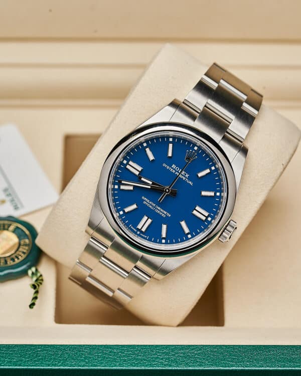 Rolex Oyster Perpetual 134300 Bright Blue 41mm 2026 - view 4
