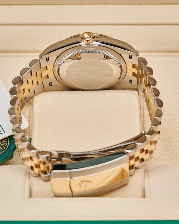 Rolex Datejust 126233 2021 36mm Olive Green Diamond 6 9 - view 8