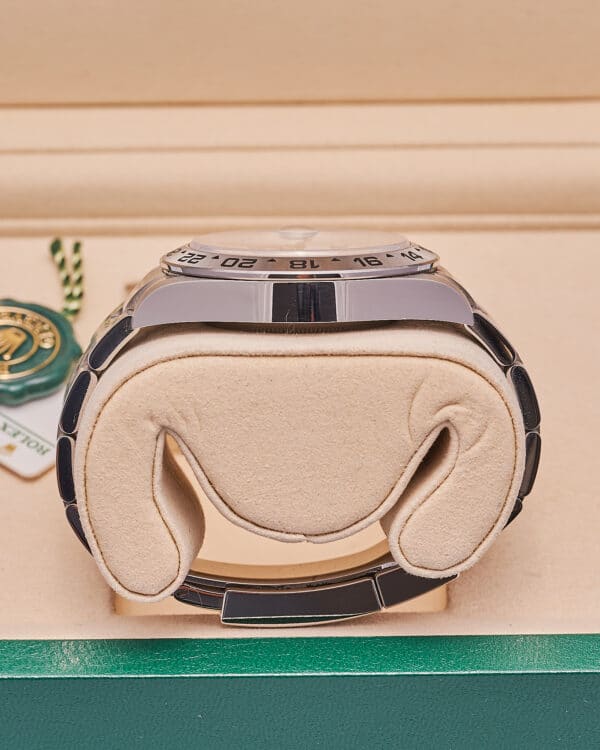 Rolex Explorer ii 226570 Polar 2025 - view 5