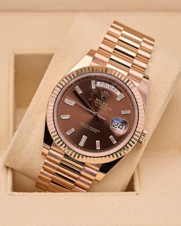 Rolex Day-Date 40 228235 2023 Chocolate Diamond Baguette - view 5