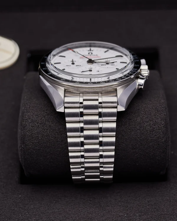 Omega Speedmaster White 310.30.42.50.04.001 2026 - view 2