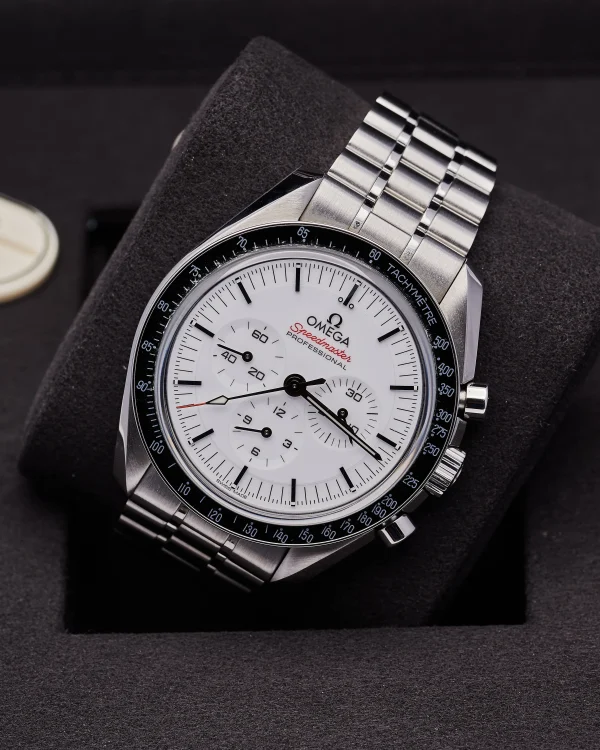 Omega Speedmaster White 310.30.42.50.04.001 2026 - view 7