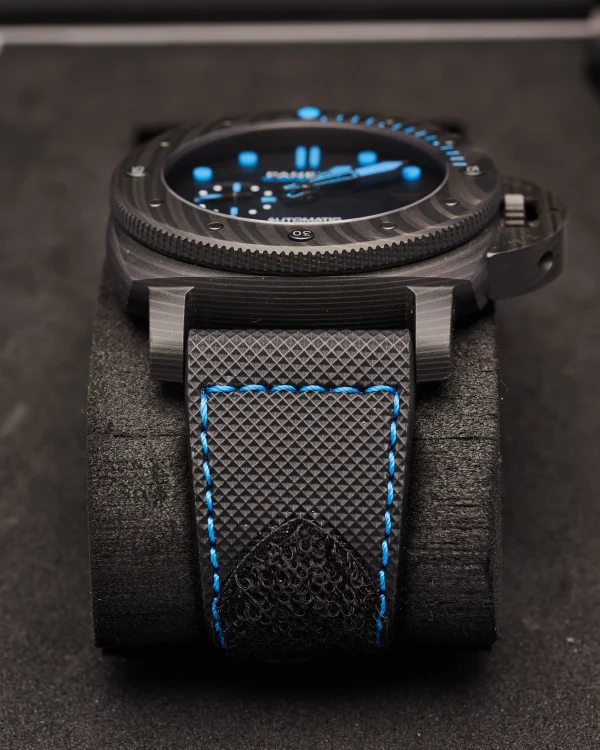Panerai PAM001616 Carbontech 2022 - view 2