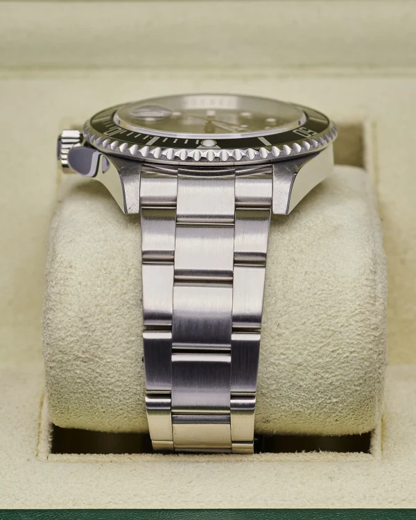 Rolex Submariner Date 16610 2007 RRR - view 3